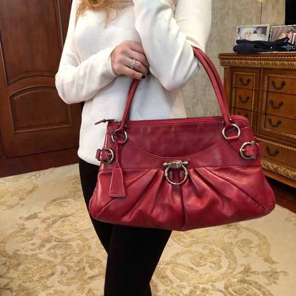 AUTHENTIC FERRAGAMO HANDBAG GENTLY USED - Picture 6 of 8